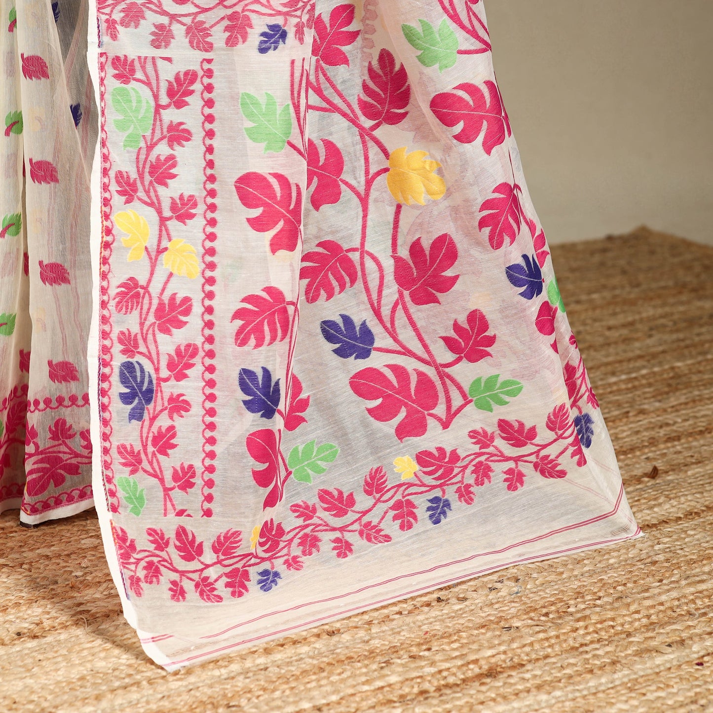 White - silk cotton dhakai jamdani saree 07 - handcrafted