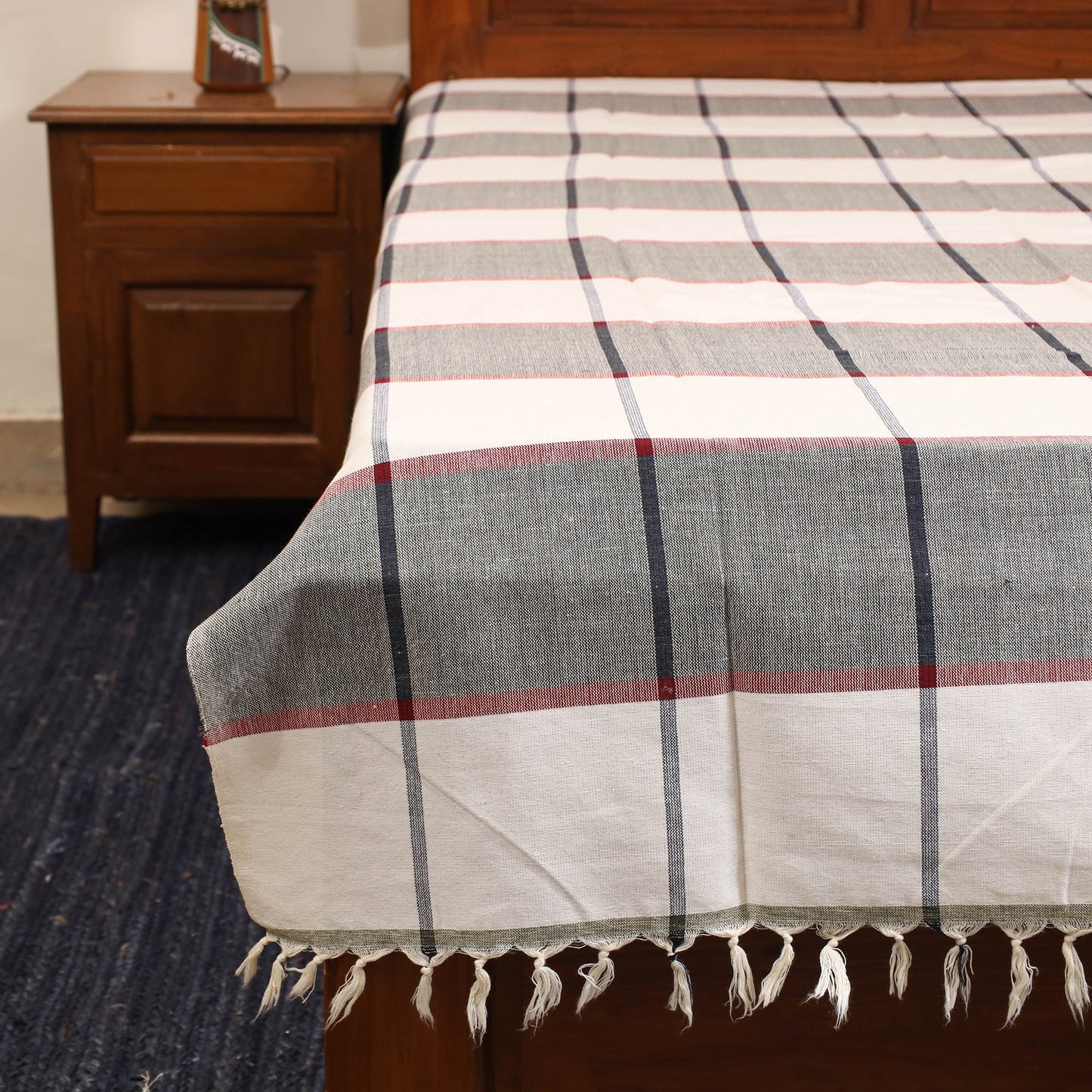 White - single handloom cotton bed sheet (90 x 60 in) 98