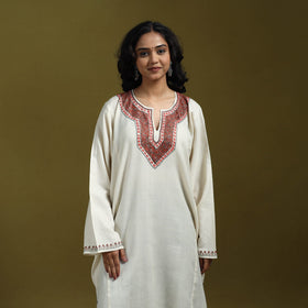 Sozni hand embroidered kashmiri merino wool pheran 02