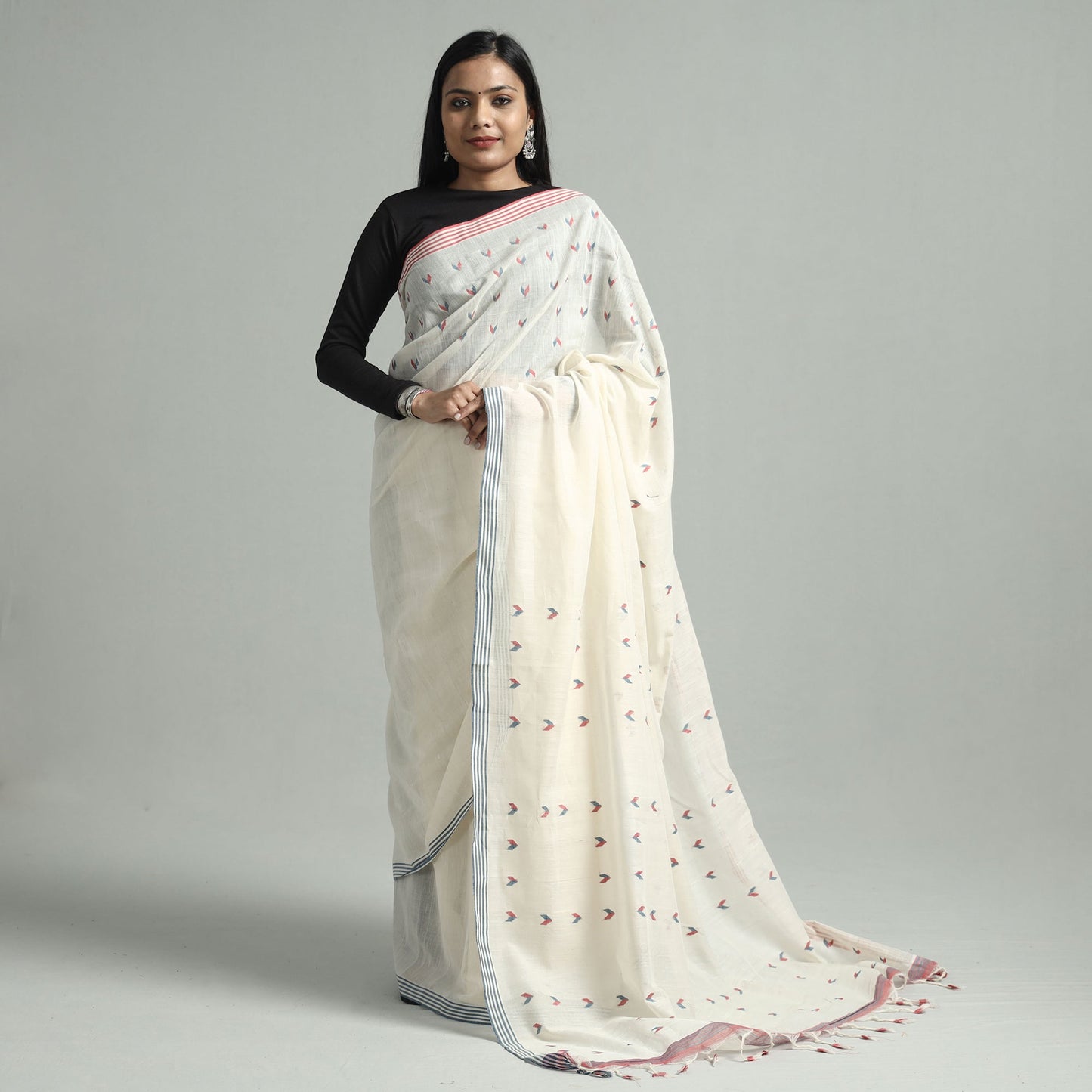  Srikakulam Handloom Jamdani Buti Cotton Saree with Tassels 