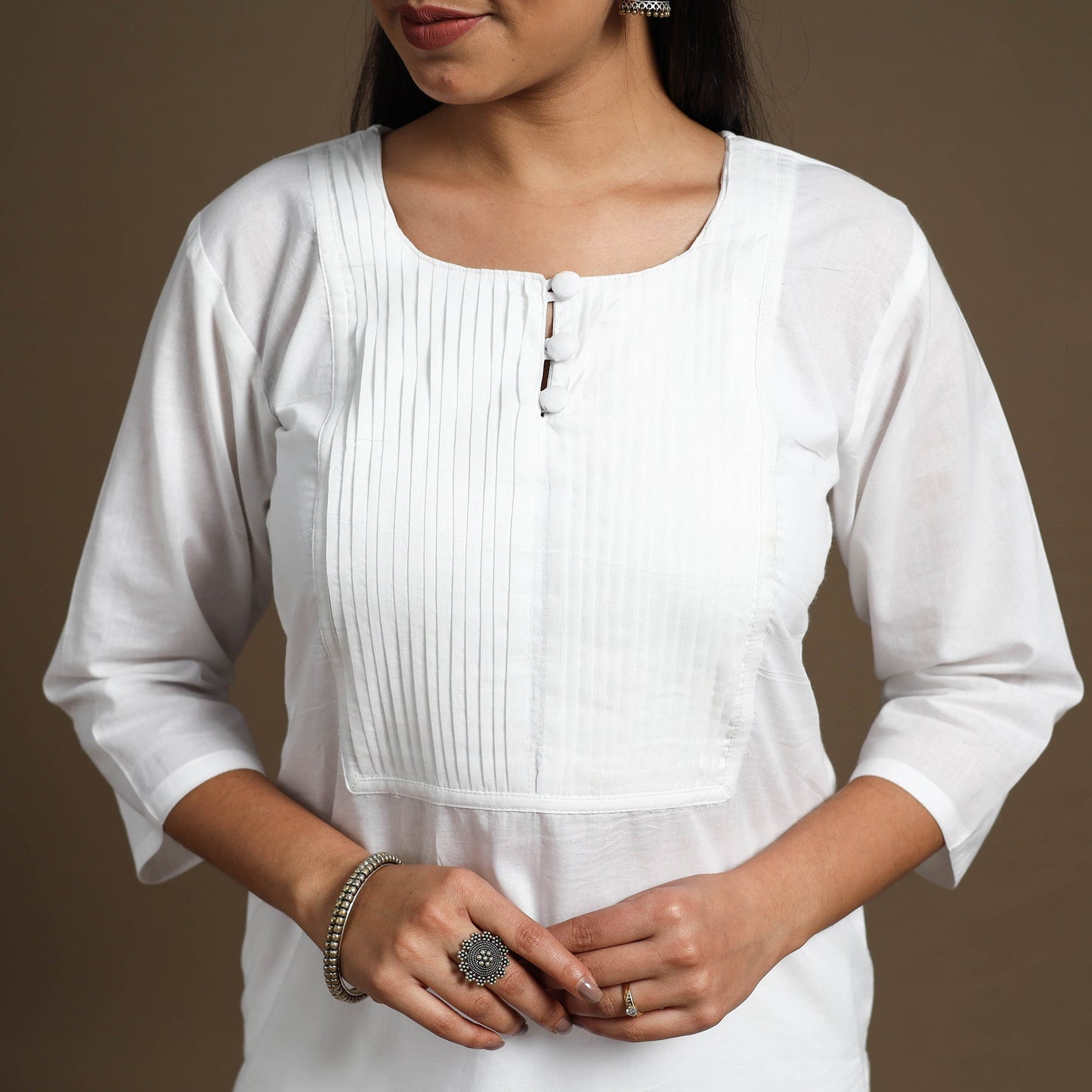 Buy White Straight Pintuck Plain Cotton Kurta for Women