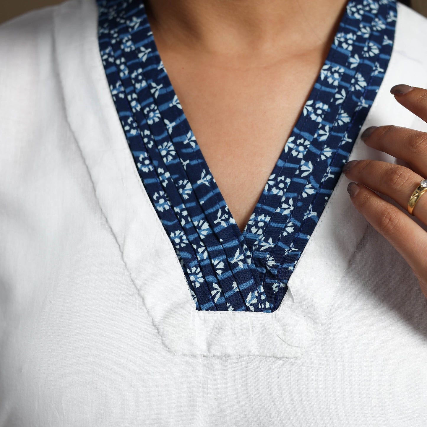 Buy White Straight Plain Cotton Kurta for Women