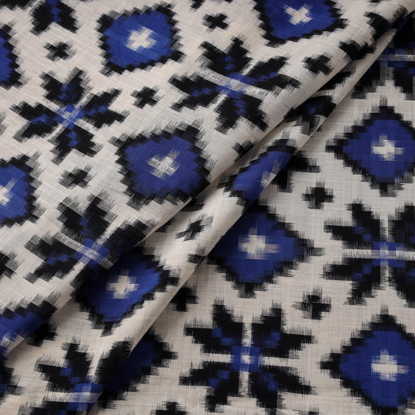 Telia rumal handloom cotton pochampally double ikat fabric