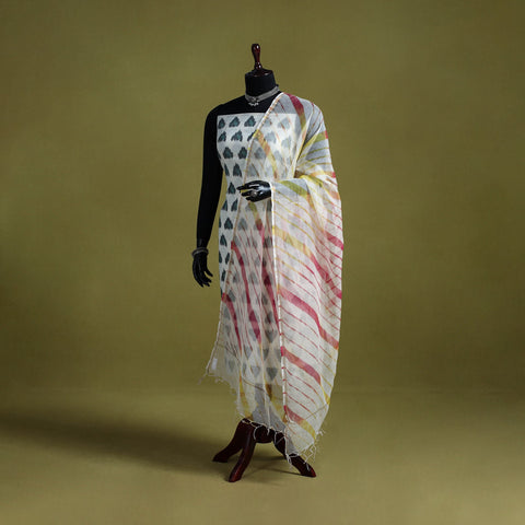 White - tie-dye kota doria cotton leheriya dupatta 11