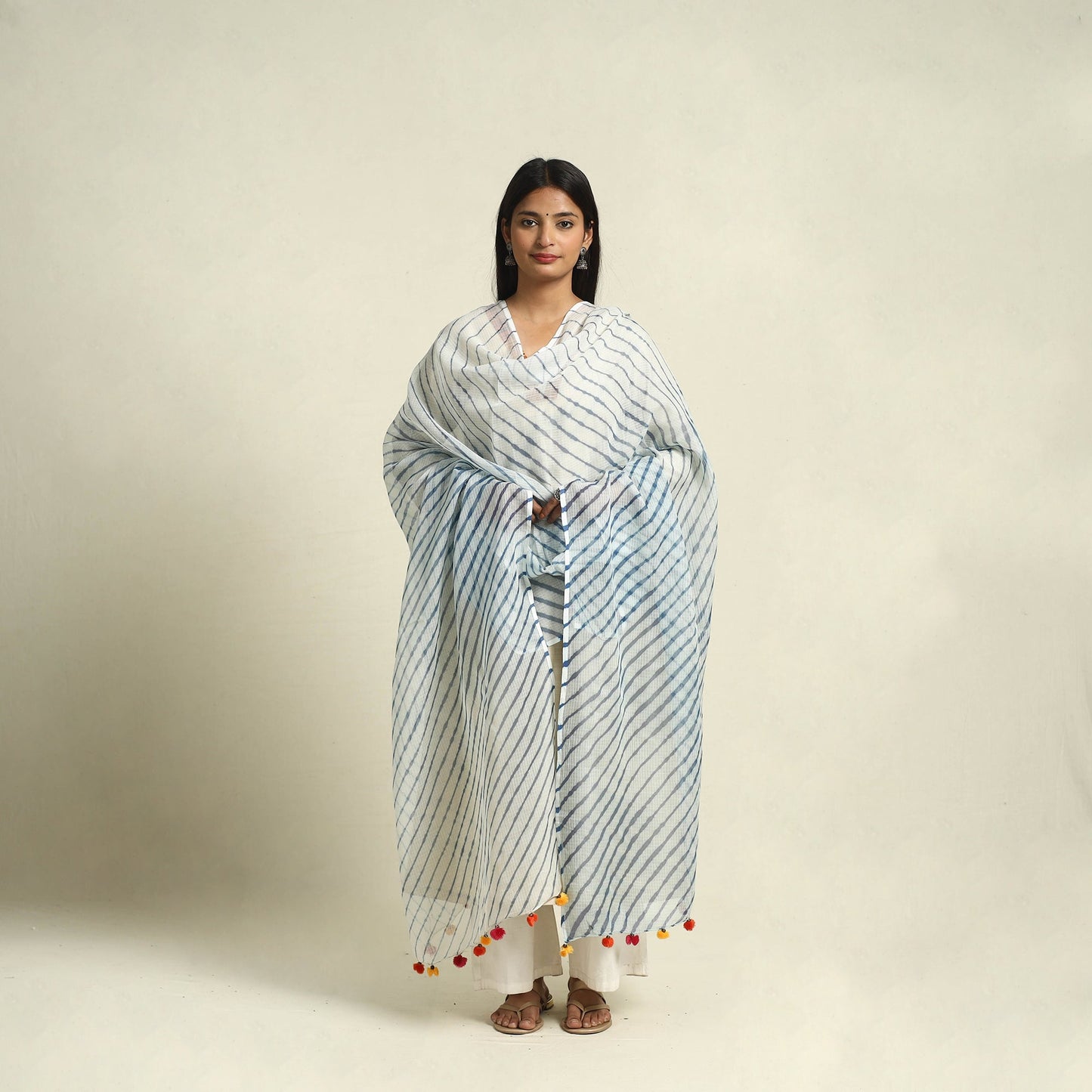 White - tie & dye kota doria cotton leheriya dupatta 36