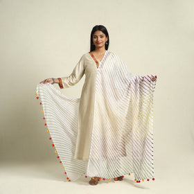 Buy Tie & Dye White Kota Doria Cotton Leheriya Dupatta