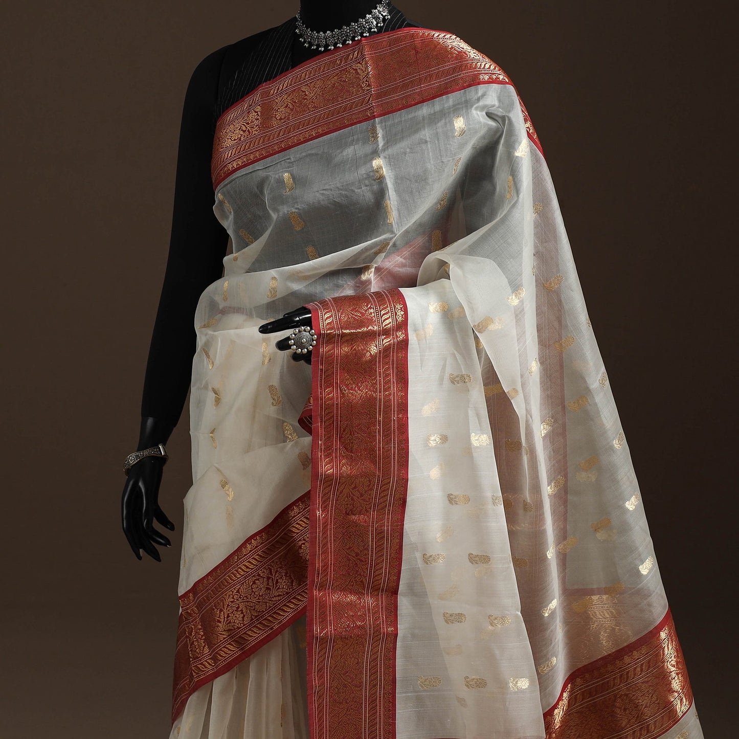 White - traditional handloom chanderi silk saree 06
