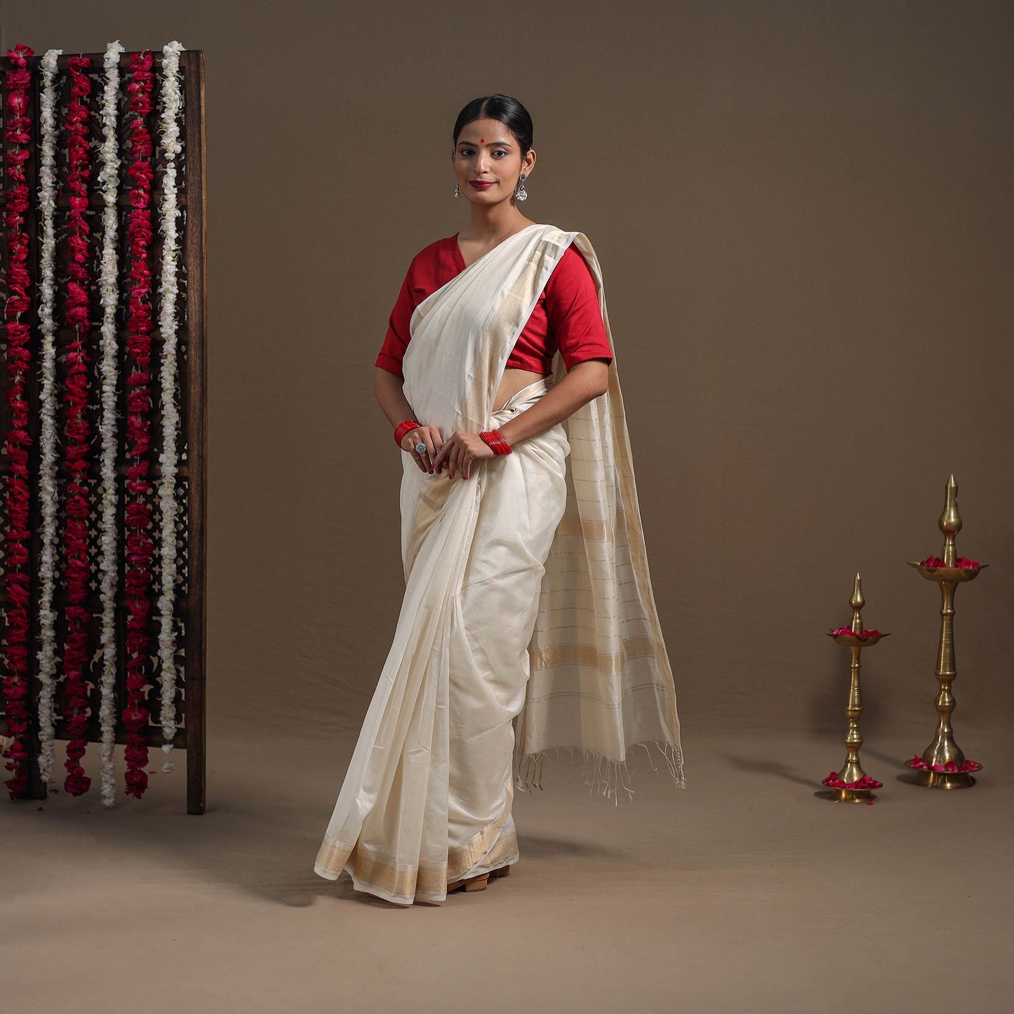  Traditional Handloom Maheshwari Silk Saree 