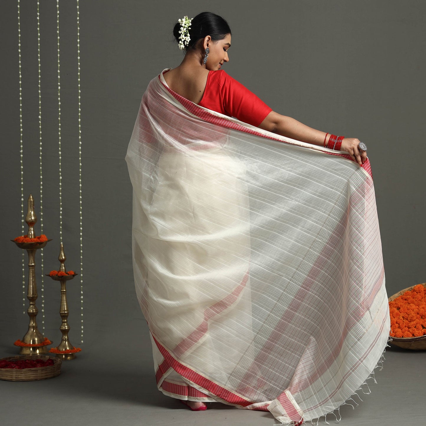  Traditional Handloom Maheshwari Silk Saree