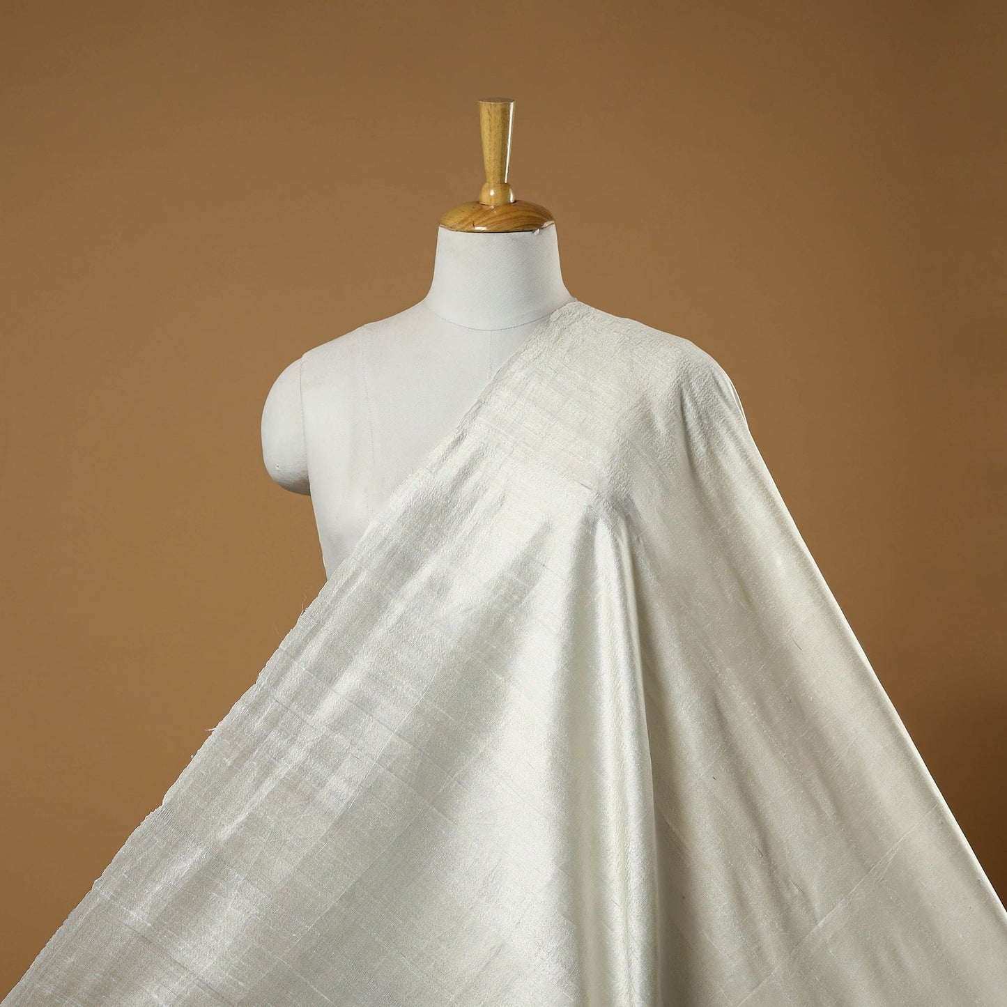 White - vidarbha tussar x ghicha silk handloom fabric 10