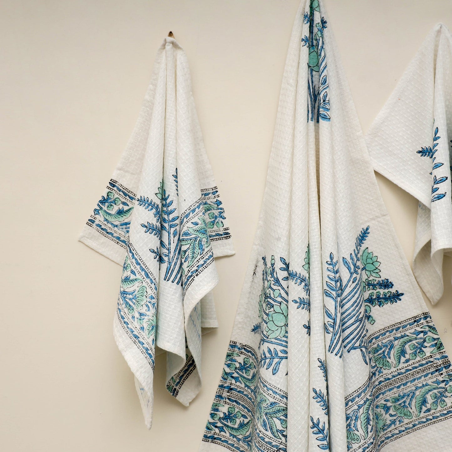 Waffle weave cotton handwoven sanganeri towel (set of 3) 18