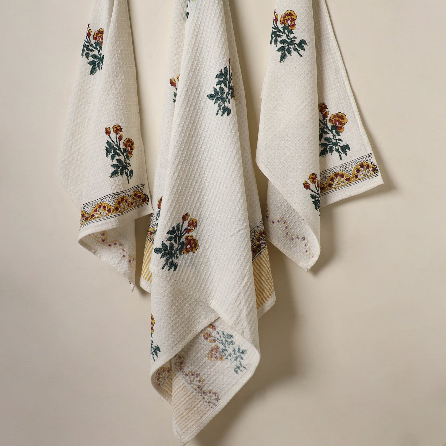 Buy White Waffle Weave Cotton Sanganeri Print Towel (Set of 3)