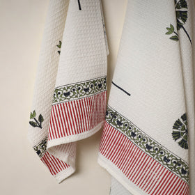 Buy White Waffle Weave Cotton Sanganeri Print Towel (Set of 3)