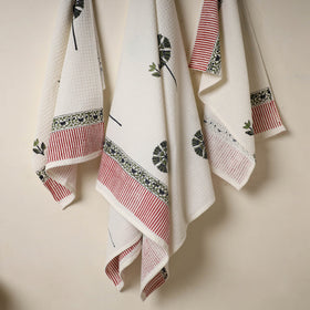 Buy White Waffle Weave Cotton Sanganeri Print Towel (Set of 3)