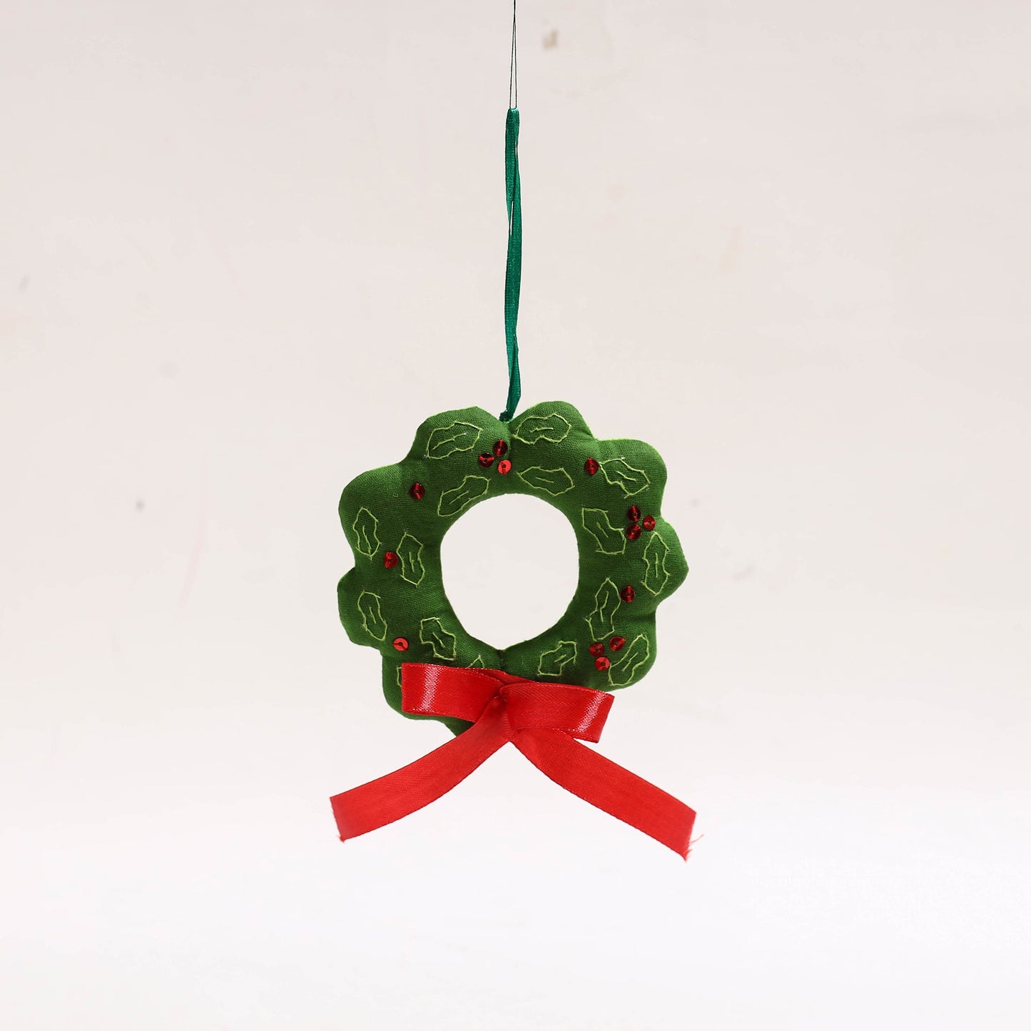 Wreath - Handmade Fabart Christmas Ornament 