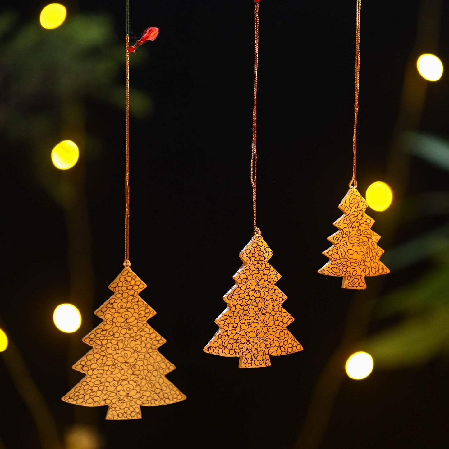 X-mas tree - kashmir handpainted christmas decor ornament