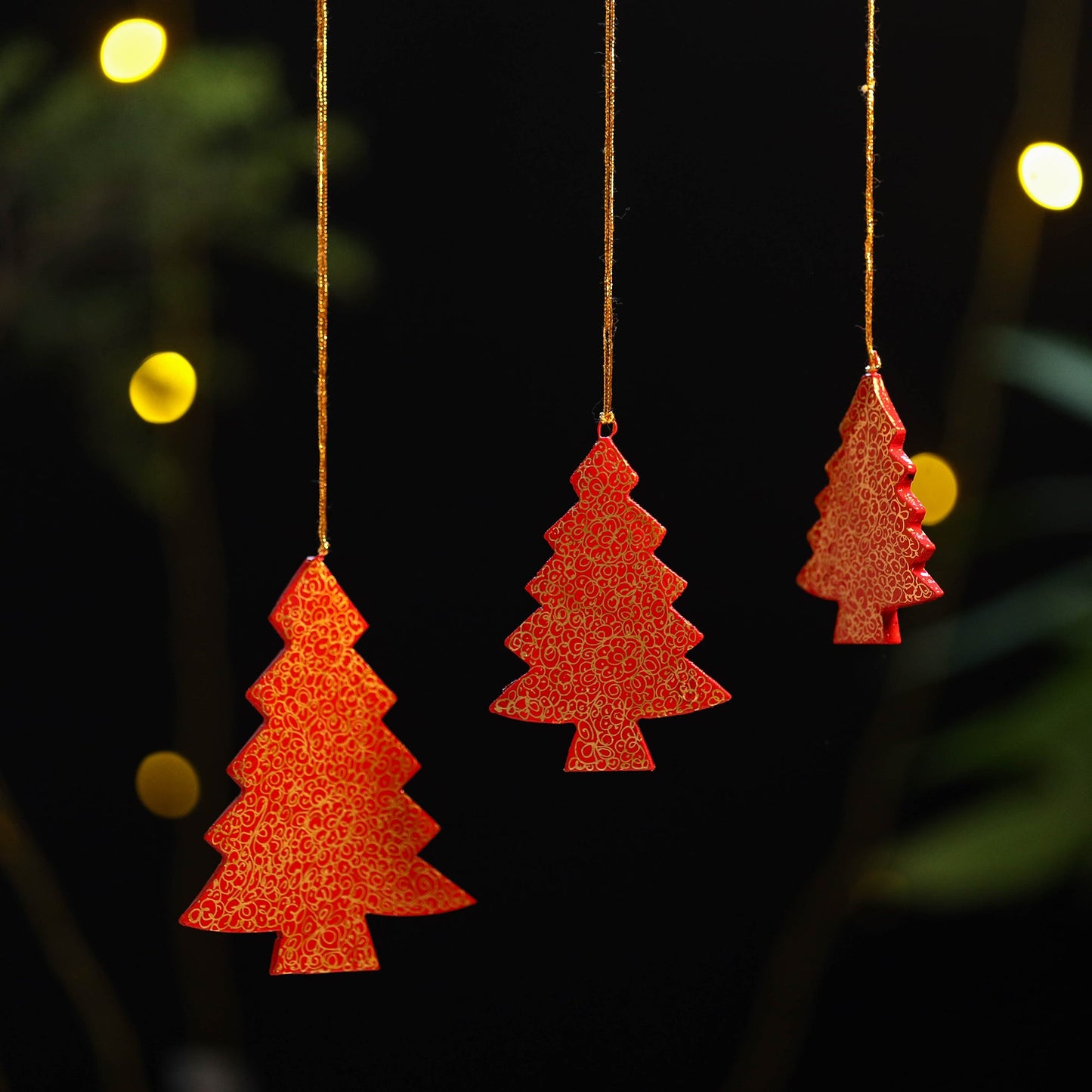 X-mas tree - kashmir handpainted christmas decor ornament