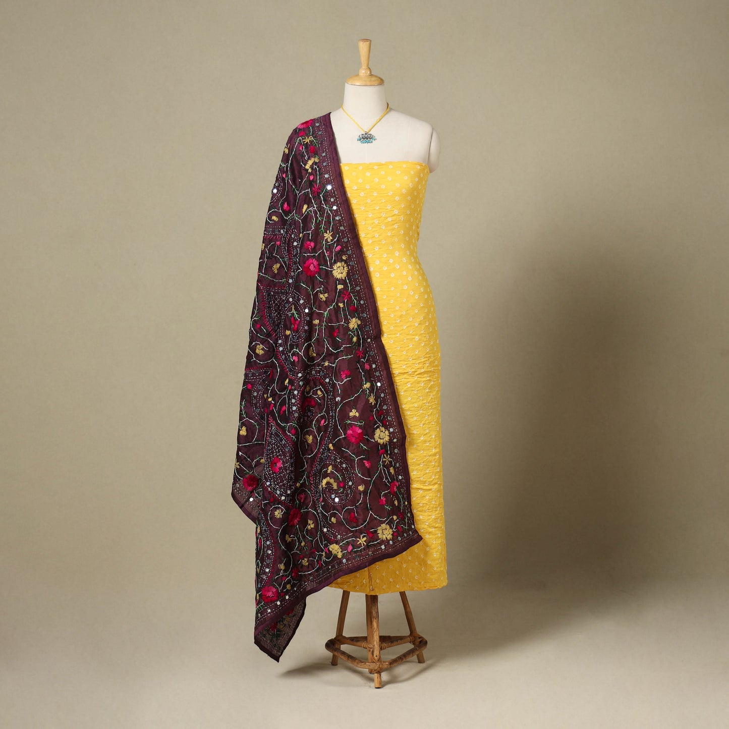 Yellow 2pc Unstitched Bandhani Dress Material with Jewellery Set