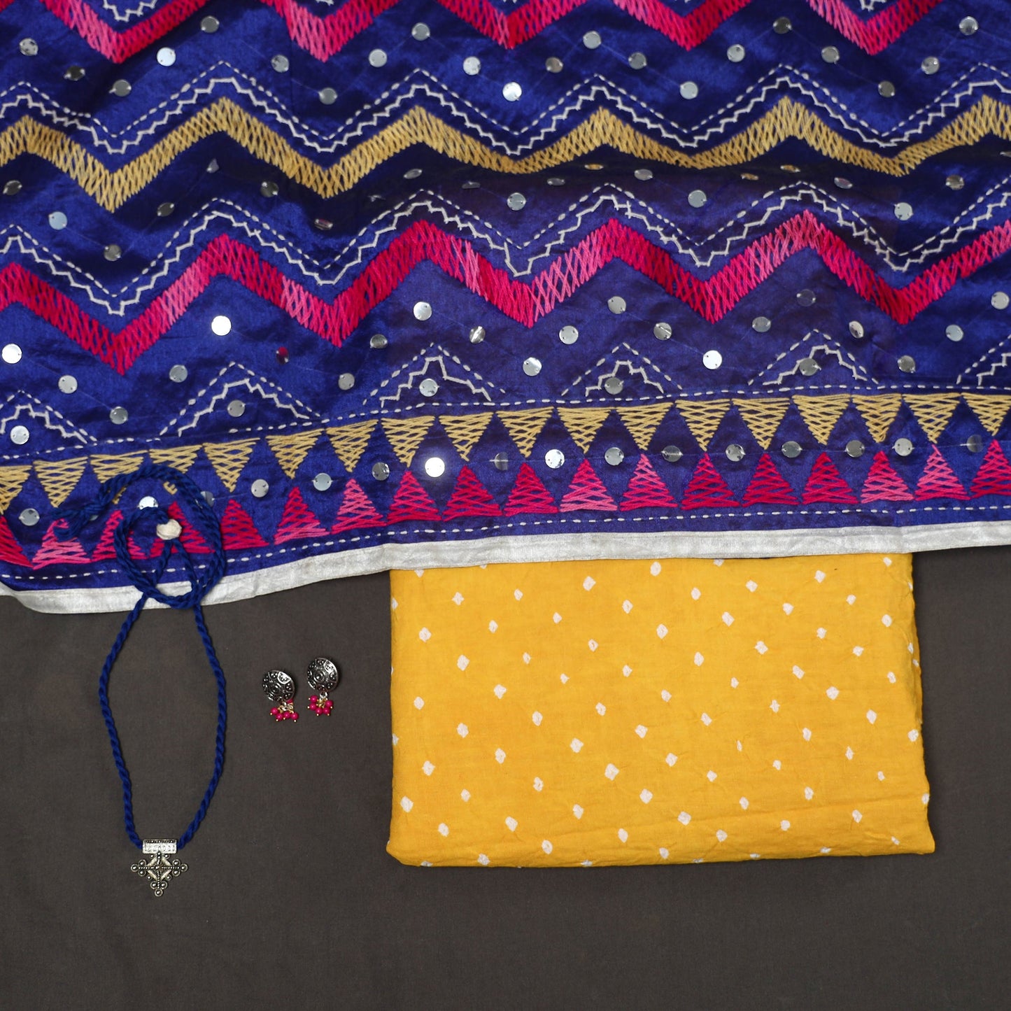 Yellow 2pc Unstitched Bandhani Dress Material with Jewellery Set