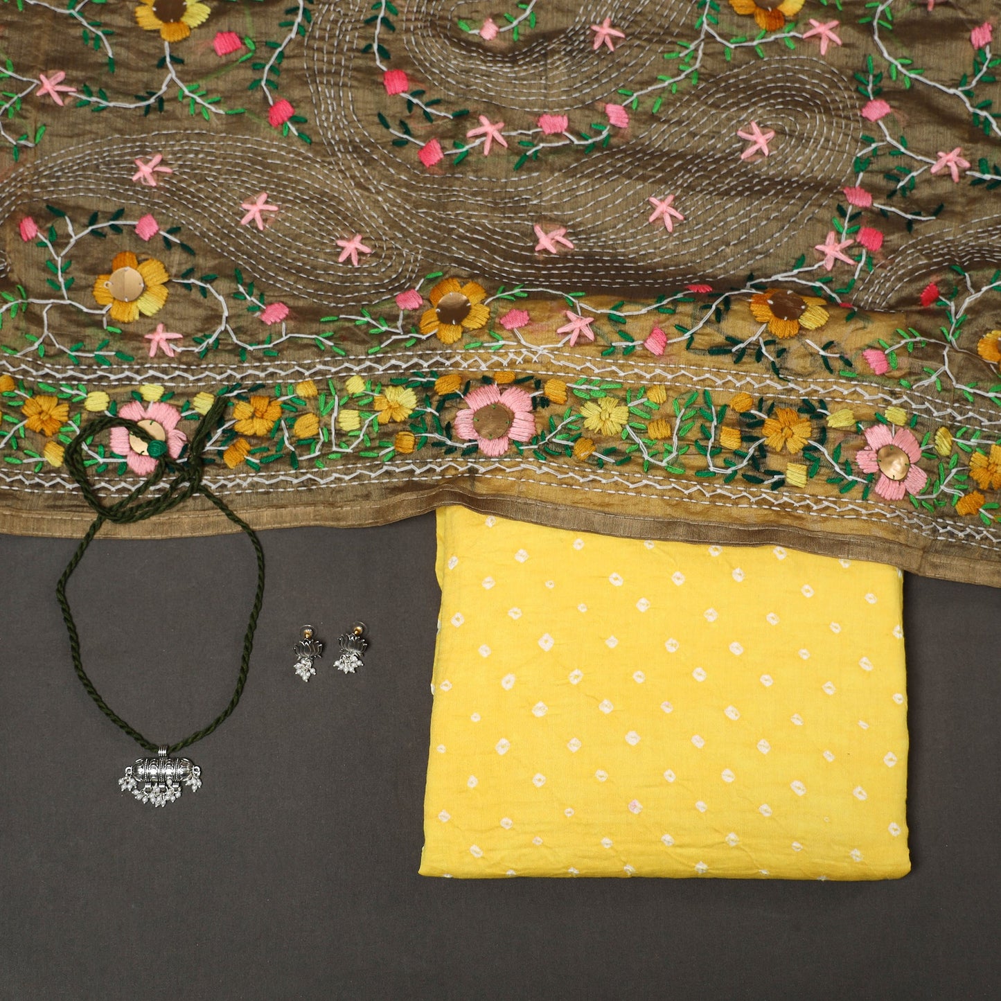 Yellow 2pc Unstitched Bandhani Dress Material with Jewellery Set