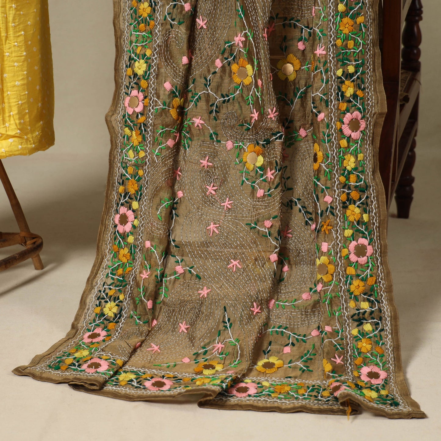 Yellow 2pc Unstitched Bandhani Dress Material with Jewellery Set