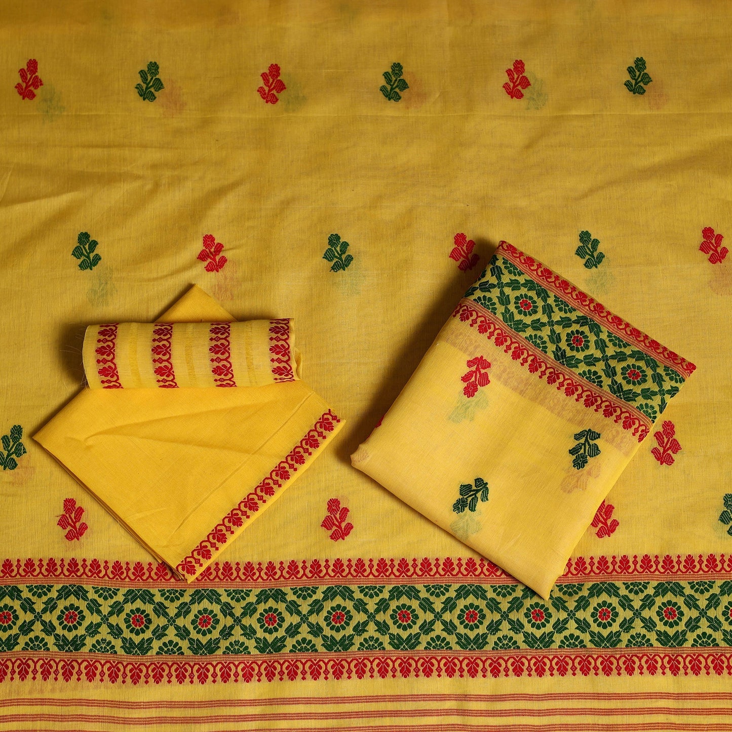 Assam handloom silk cotton mekhela chador with blouse piece