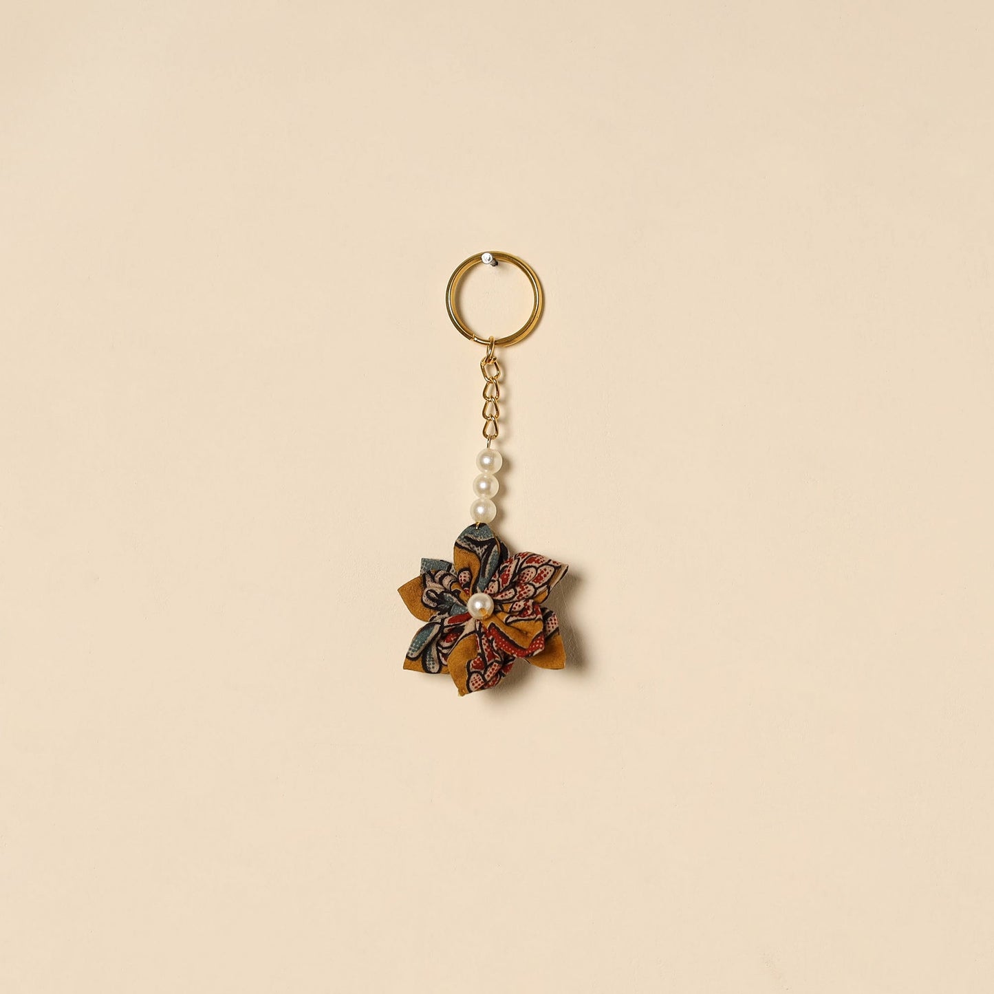 Beaded fabart flower keychain 08 - handcrafted