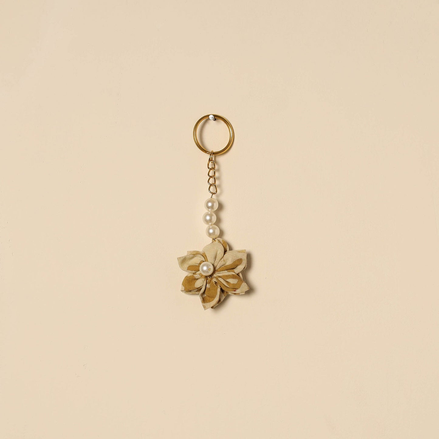 Beaded fabart flower keychain 27 - handcrafted