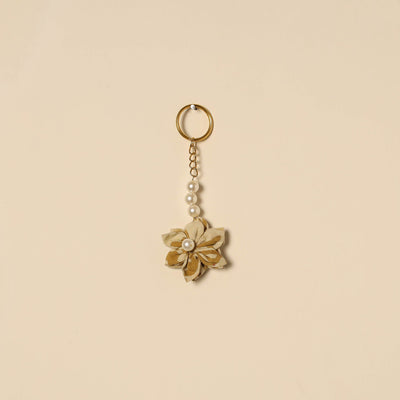 Beaded fabart flower keychain 27 - handcrafted