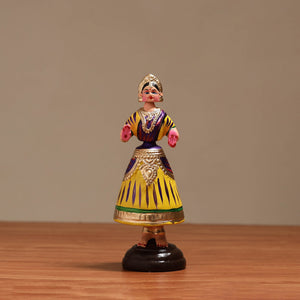 Bobble head thanjavur traditional dancing doll 01