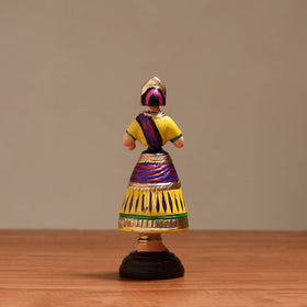 Bobble head thanjavur traditional dancing doll 01
