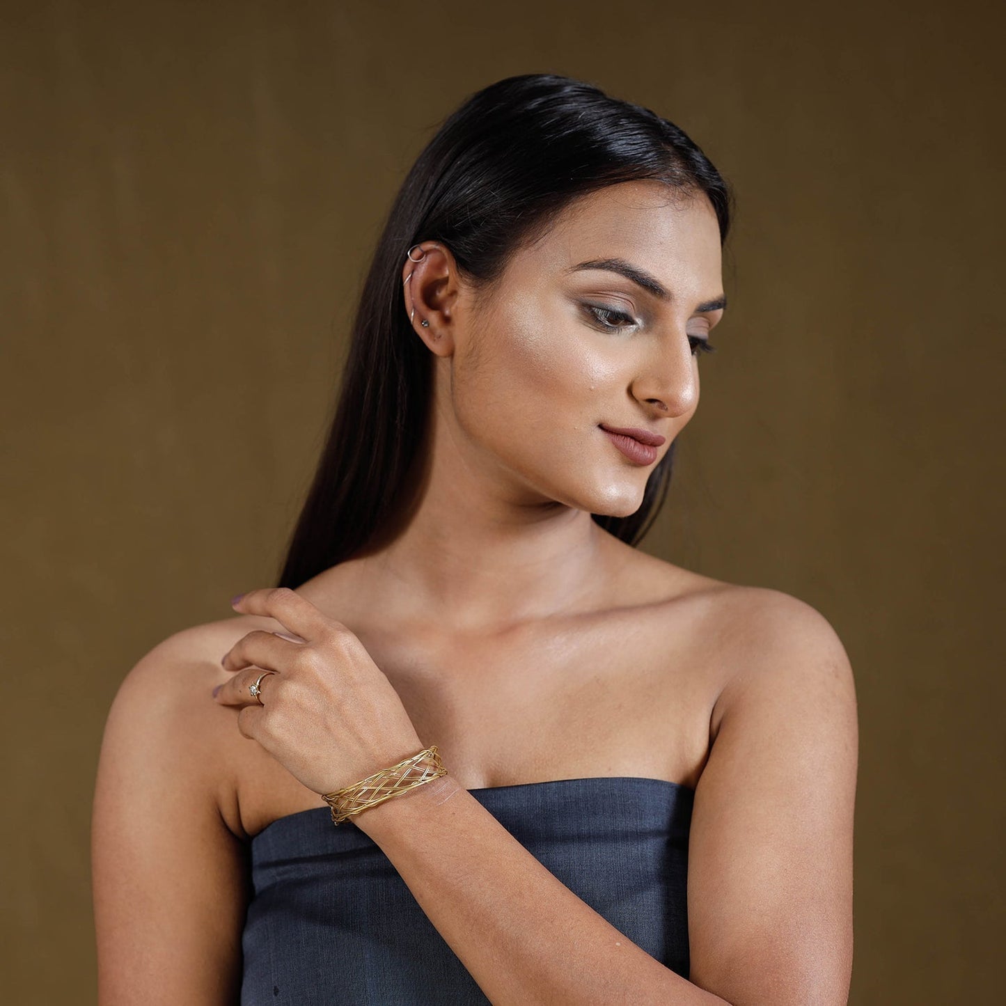 Brass metal handcrafted dokra bracelet by asalkaar