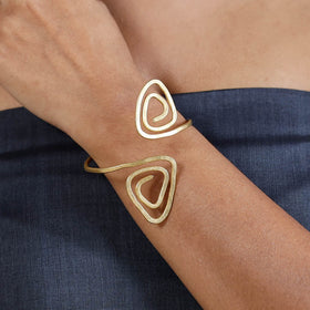 Brass metal handcrafted dokra bracelet by asalkaar