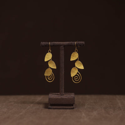 Brass metal handcrafted earrings 44