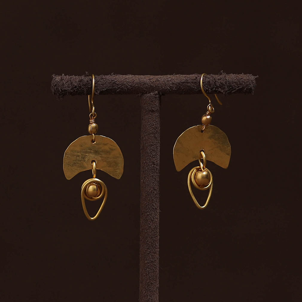 Brass metal handcrafted earrings 92