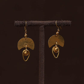 Brass metal handcrafted earrings 92
