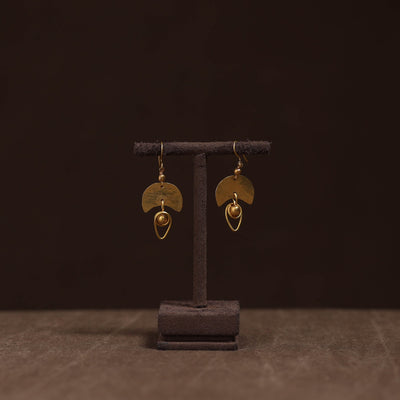 Brass metal handcrafted earrings 92