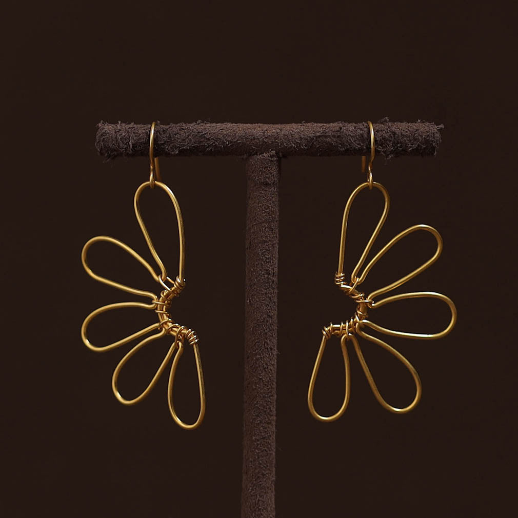 Brass metal handcrafted earrings 96