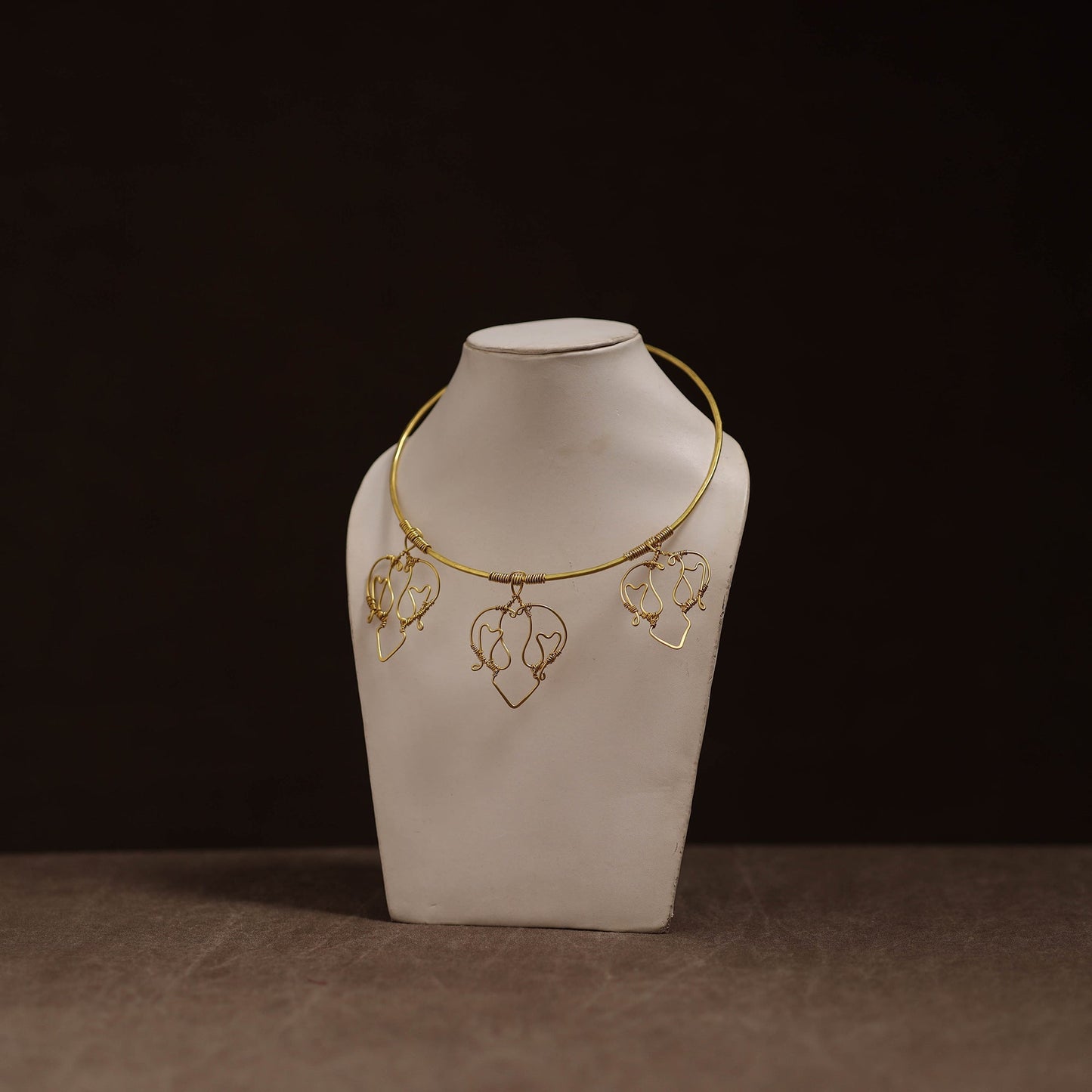 Brass metal handcrafted hasli necklace 146