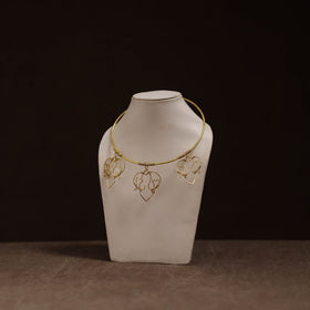 Brass metal handcrafted hasli necklace 146