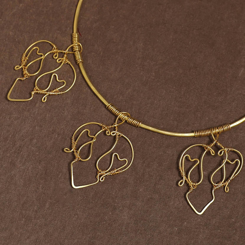 Brass metal handcrafted hasli necklace 146