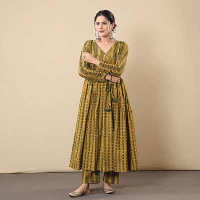Yellow - cotton flared gher kurta with pant set 07