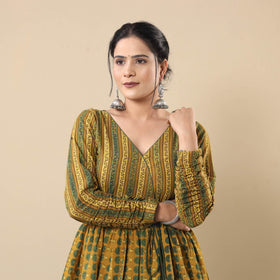 Yellow - cotton flared gher kurta with pant set 07