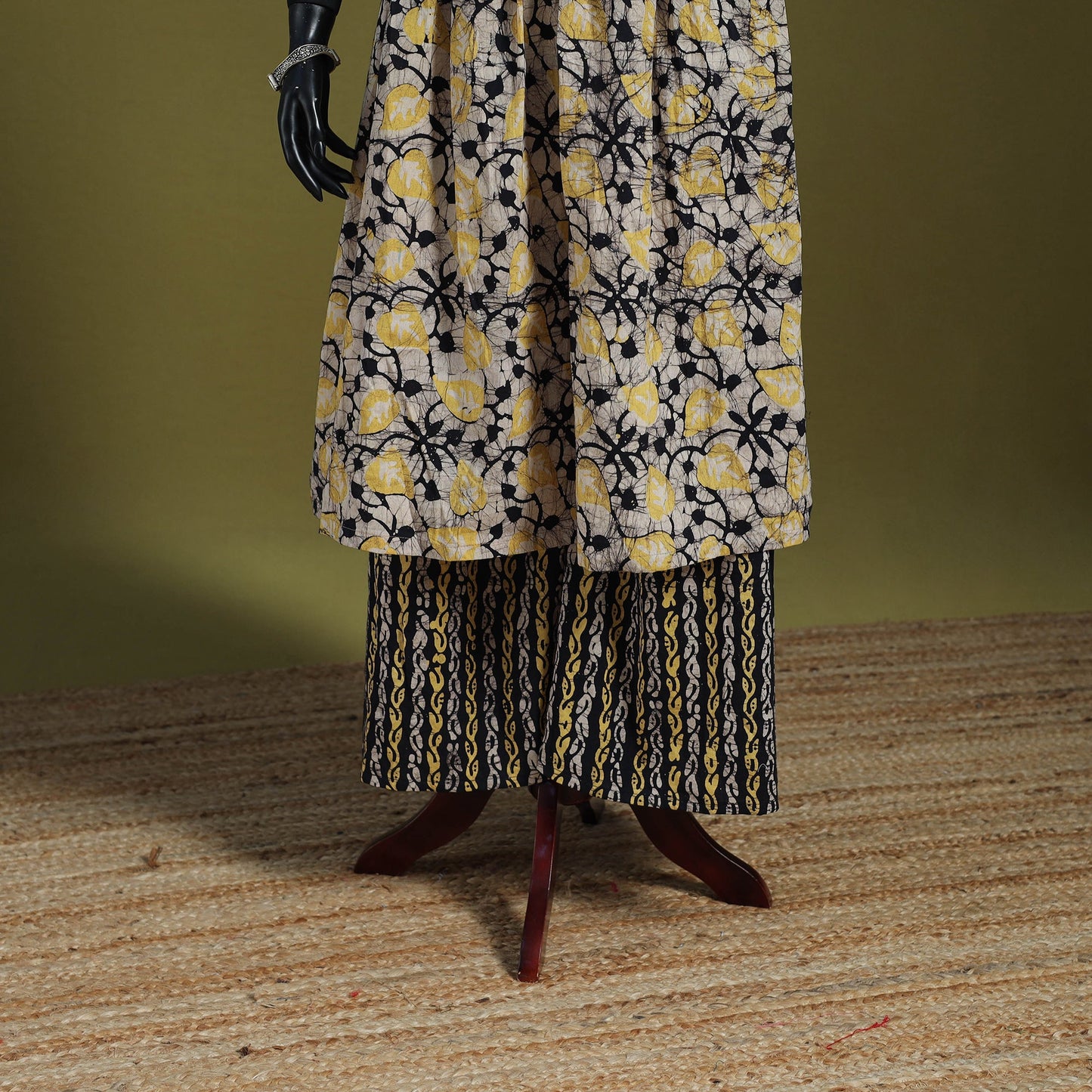 Yellow - flared cotton hand batik suit set (set of 2) 07