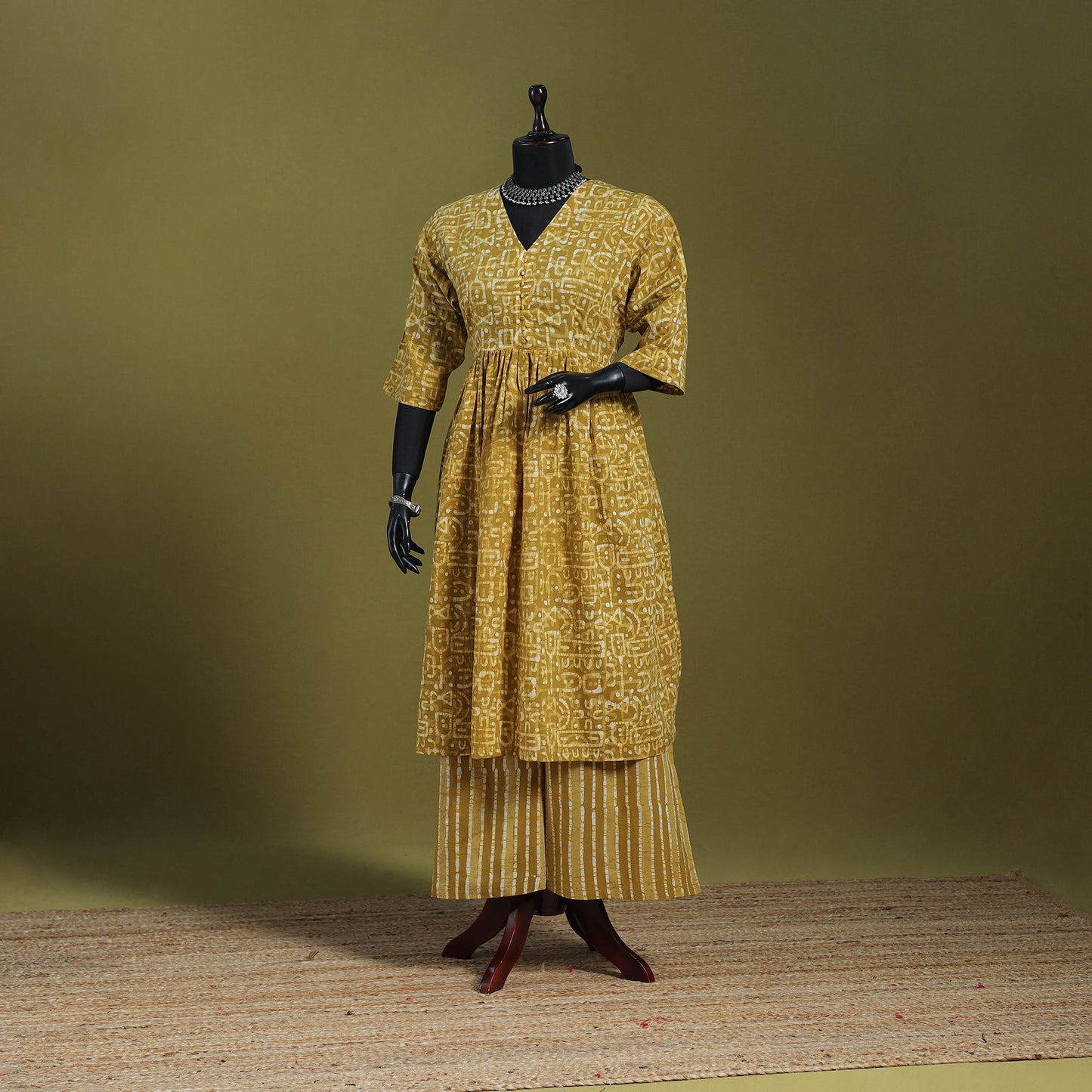 Yellow - flared cotton hand batik suit set (set of 2) 09