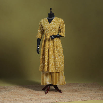 Yellow - flared cotton hand batik suit set (set of 2) 09