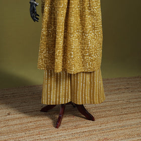 Yellow - flared cotton hand batik suit set (set of 2) 09