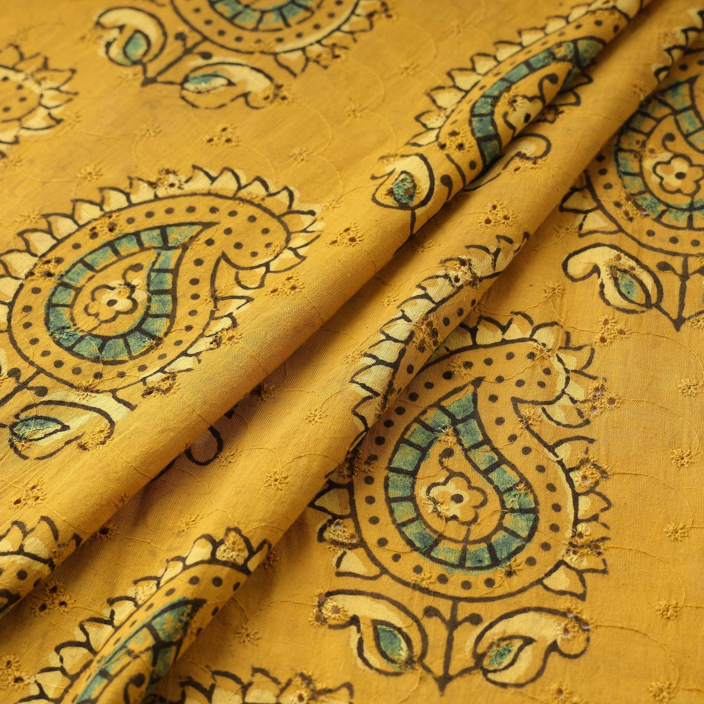 Hakoba natural dyed cotton fabric 36 - handcrafted