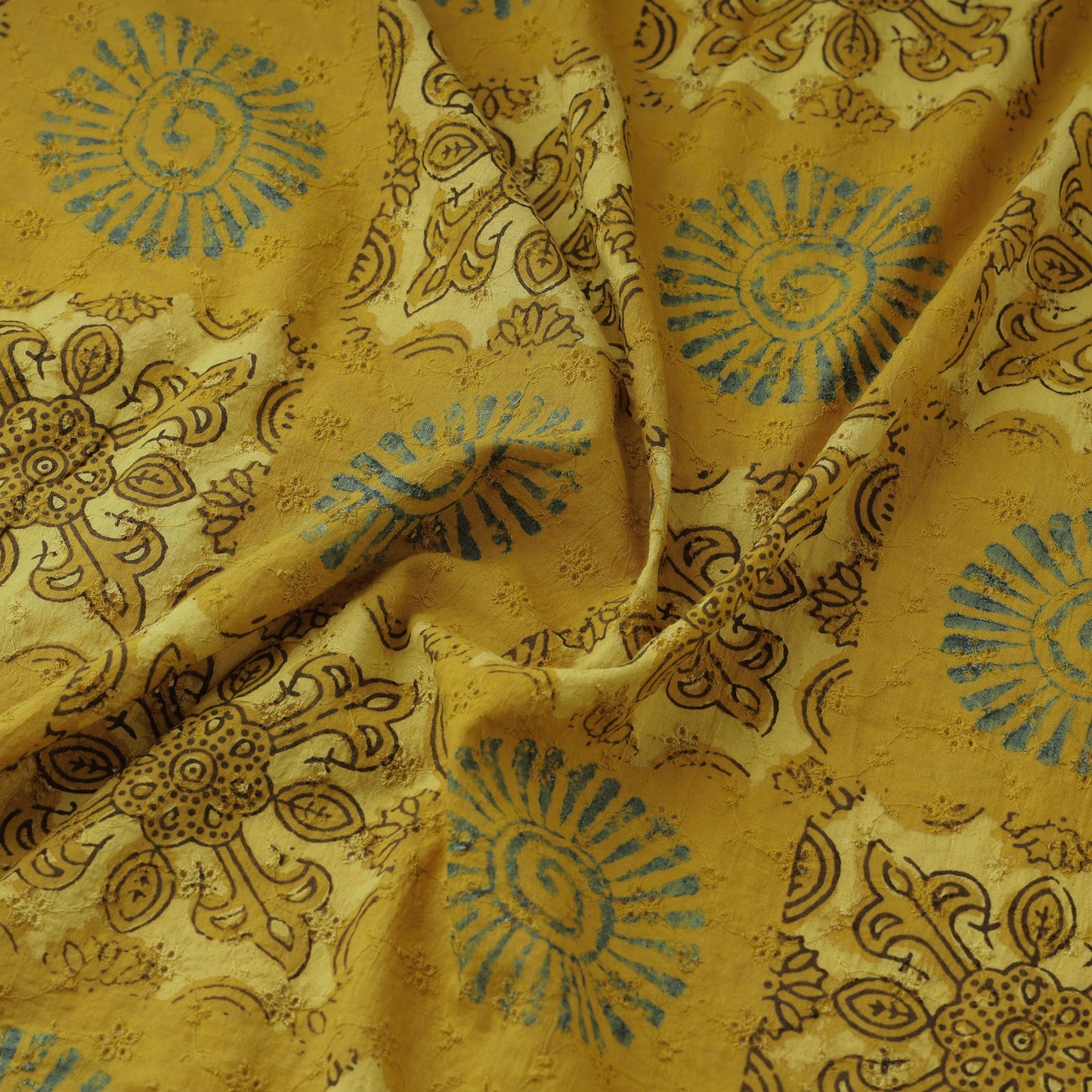 Hakoba natural dyed cotton fabric 41 - handcrafted