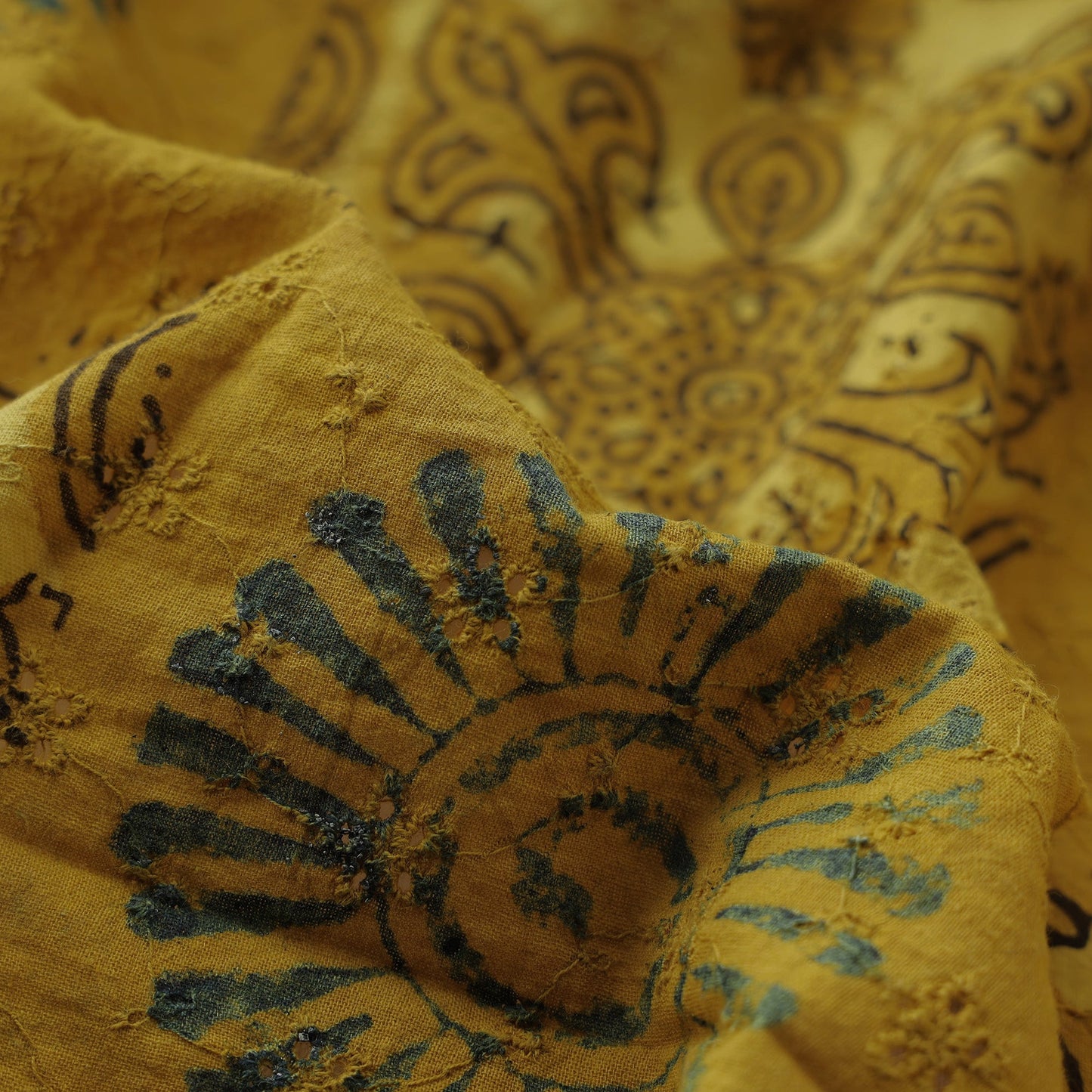 Hakoba natural dyed cotton fabric 41 - handcrafted